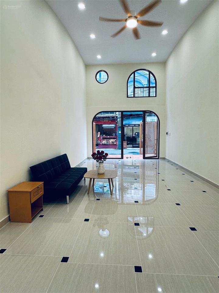 Siêu phẩm đầu tư  bán nhà hxh đỗ xuân hợp 6x21 gần ga metro  69trđ/m2