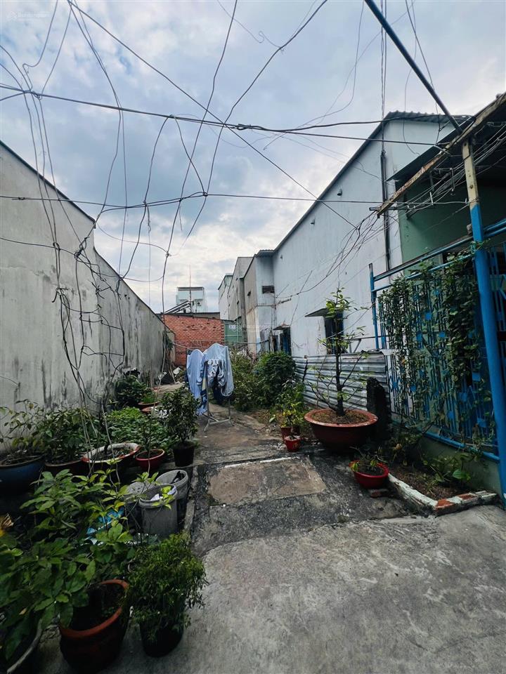 Đất đường số 6 linh tây cách phạm văn đồng chỉ 200m, giá 4,39 tỷ/ 71m2