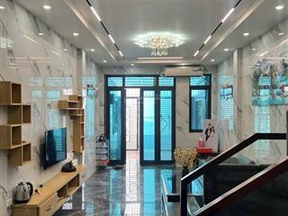 Bán nhà đức thượng  hoài đức. nhà đẹp sẵn ở  nội thất hàng hiệu. 96m2, 7.5 tỷ