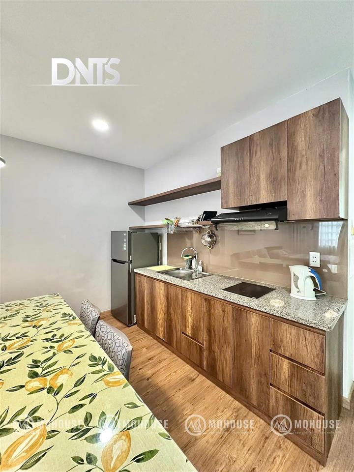 Cho thuê căn hộ ban công lớn45m2 view thoáng đẹp đường rộng oto hoàng sa ngay cầu bông quận 1