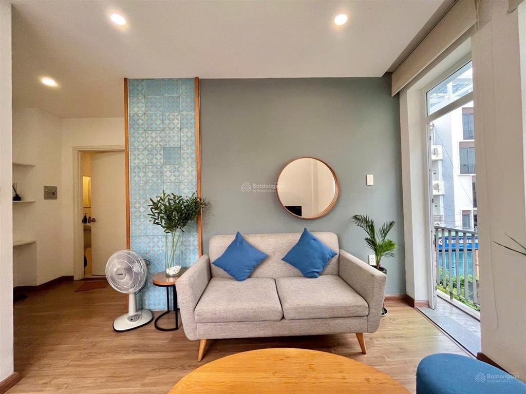 Cho thuê căn hộ cozy 1 phòng ngủ, nhiều cửa sổ lớn, thoáng mát, an ninh ngay nguyễn trãi, quận 1