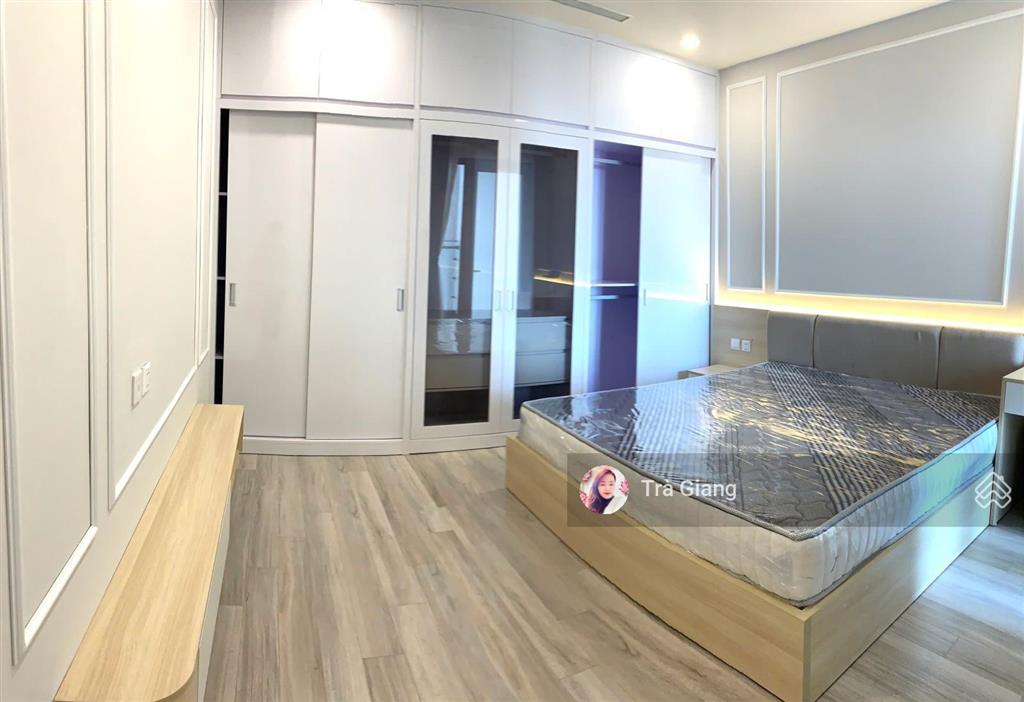 Bán căn hoa hậu brg 25 lê văn lương 107m2, 3pn2wc full nội thất hiện đại, có slot ô tô, giá đầu tư