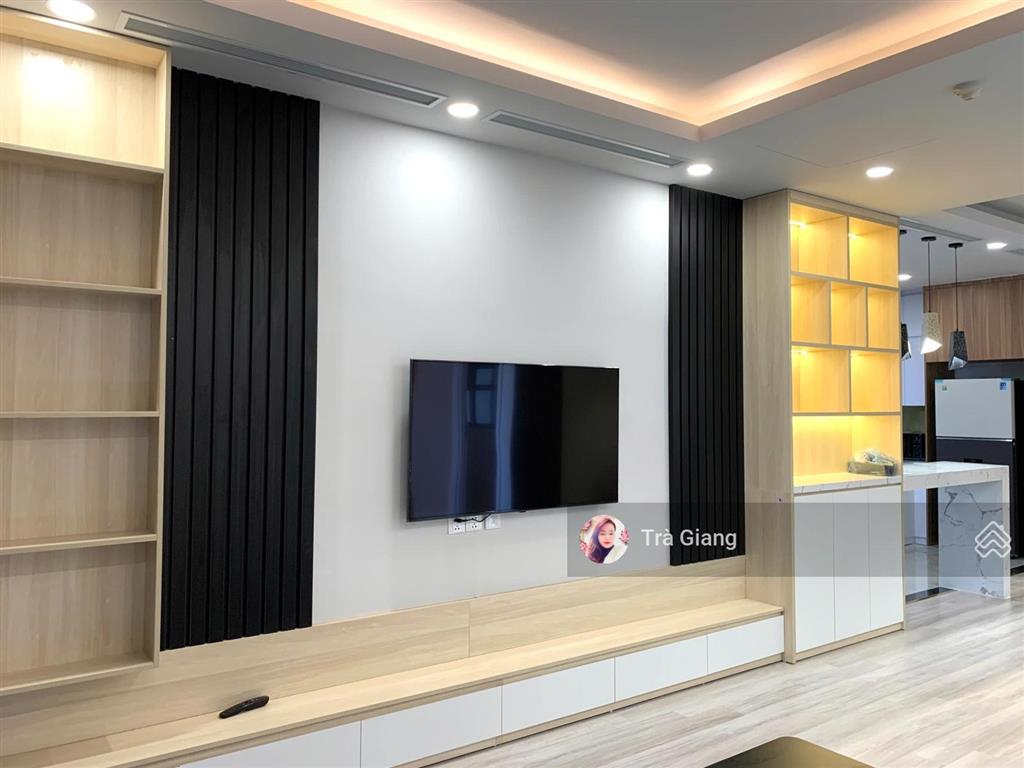 Bán căn hoa hậu brg 25 lê văn lương 107m2, 3pn2wc full nội thất hiện đại, có slot ô tô, giá đầu tư