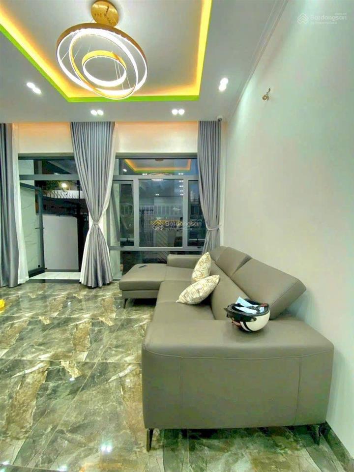 Hầm 3 lầu st xe hơi ngủ nhà khu kiều đàm q7
