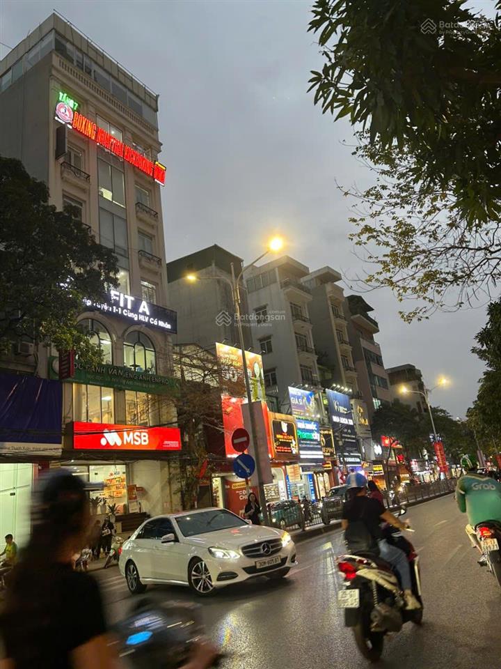 Tòa nhà mặt phố vũ trọng phụng  thanh xuân, dt 88m2 x 8 tầng thang máy, vị trí vip,  0988 138 ***