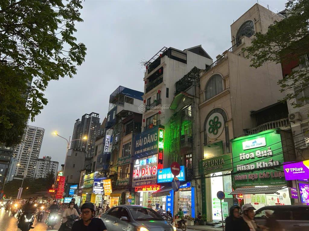 Tòa nhà mặt phố vũ trọng phụng  thanh xuân, dt 88m2 x 8 tầng thang máy, vị trí vip,  0988 138 ***