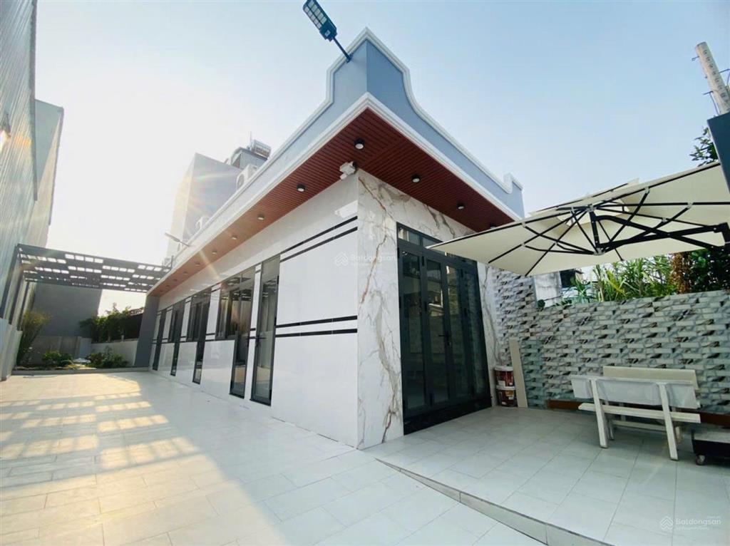 Bán nhà huỳnh tấn phát quận 7, 114m2, ngang 6.8m, sổ hồng riêng, giá 6.9 tỷ