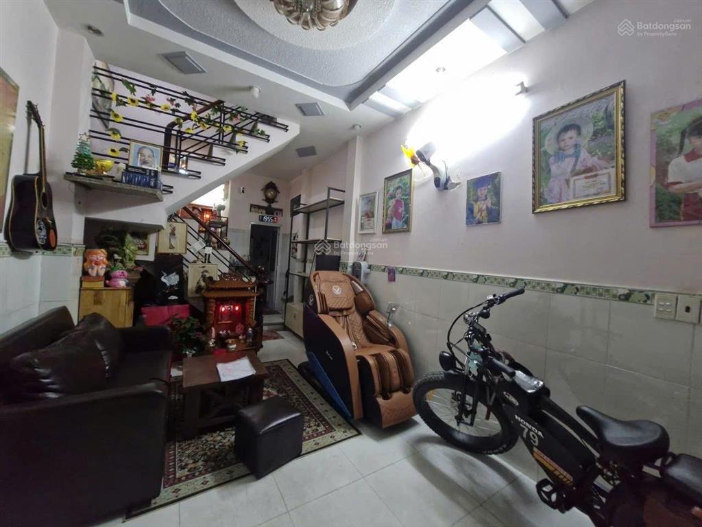 Nhà riêng 2 tầng 2pn tại nguyễn văn khối, gò vấp  diện tích 32m2  hẻmxh rộng rãi giá chỉ 4,4 tỷ