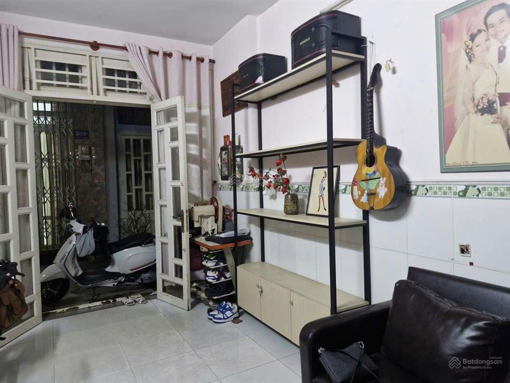 Nhà riêng 2 tầng 2pn tại nguyễn văn khối, gò vấp  diện tích 32m2  hẻmxh rộng rãi giá chỉ 4,4 tỷ