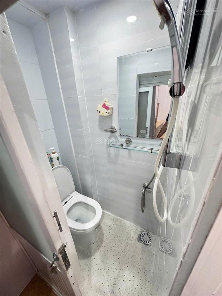 Nhà riêng 3 tầng lầu  full nội thất  2pn 2wc  chỉ 1.95 tỷ  lê quang định p.7 bình thạnh.