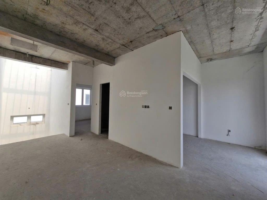 Khu dân cư dragon villa phú hữu q9, view hồ xanh mướt thơ mộng, 3 tầng, 120m², giá 9.5 tỷ.