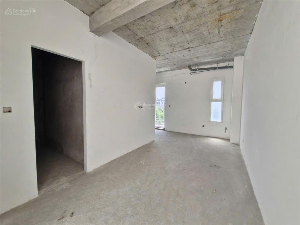 Khu dân cư dragon villa phú hữu q9, view hồ xanh mướt thơ mộng, 3 tầng, 120m², giá 9.5 tỷ.
