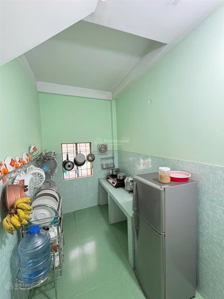 Nhà 2 tầng hẻm xe hơi thông  gần nhà thờ long bình  diện tích 74m² 3pn 2wc  chỉ 4,7 tỷ