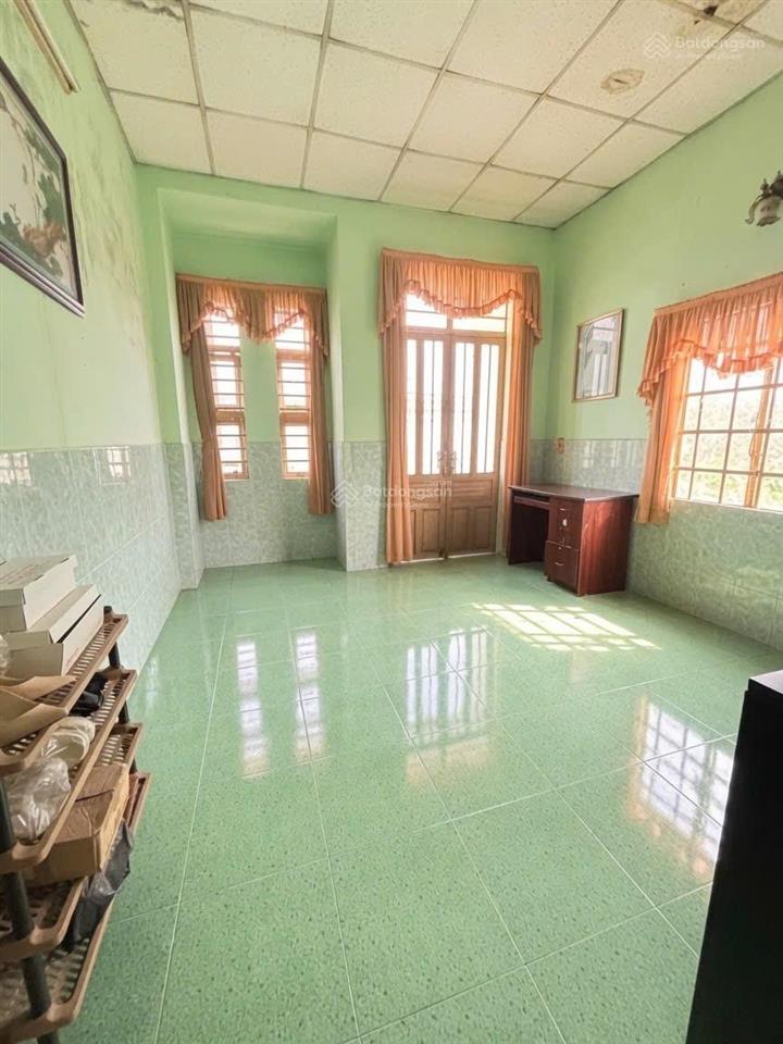 Nhà 2 tầng hẻm xe hơi thông  gần nhà thờ long bình  diện tích 74m² 3pn 2wc  chỉ 4,7 tỷ