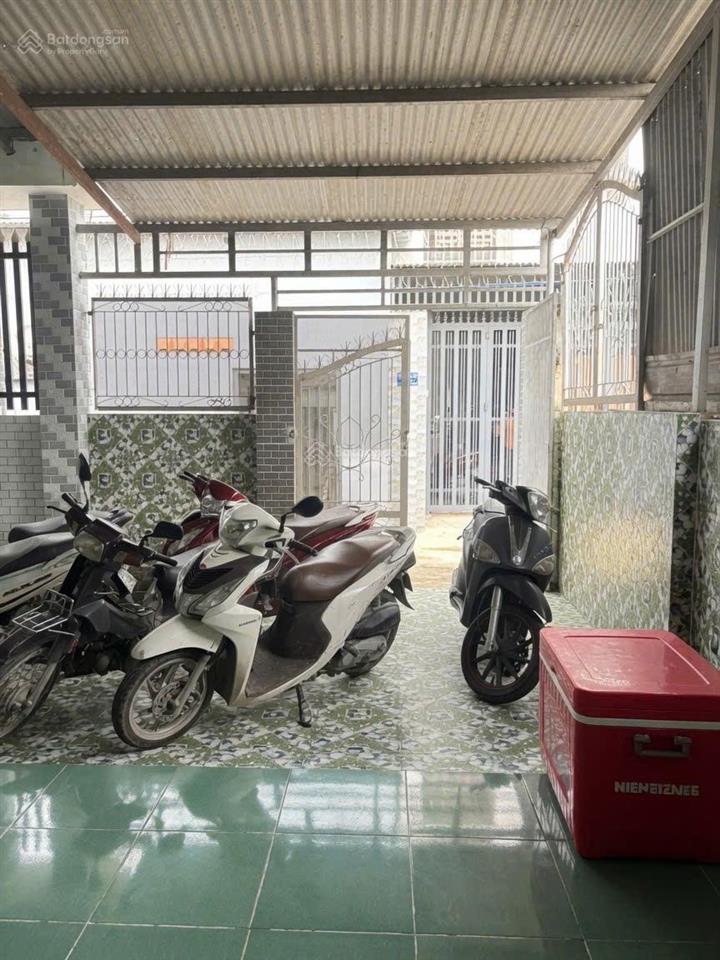 Nhà 2 tầng hẻm xe hơi thông  gần nhà thờ long bình  diện tích 74m² 3pn 2wc  chỉ 4,7 tỷ