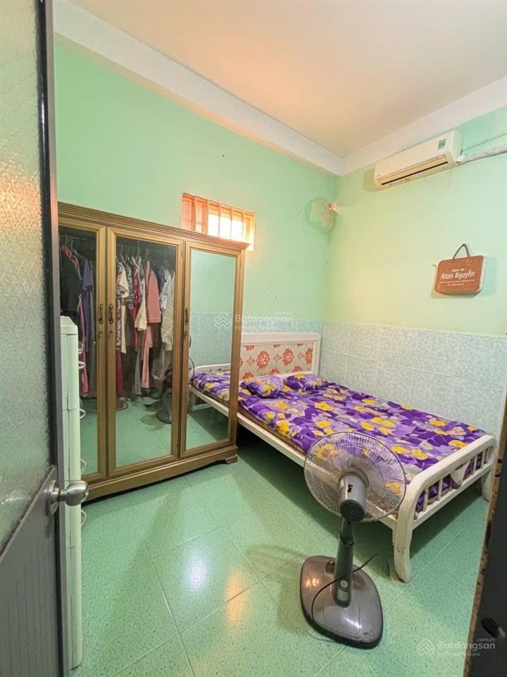 Nhà 2 tầng hẻm xe hơi thông  gần nhà thờ long bình  diện tích 74m² 3pn 2wc  chỉ 4,7 tỷ