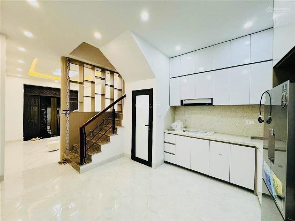 Nhà 3 tầng ô tô tránh đường số 2 đặng văn bi chỉ 8,x tỷ