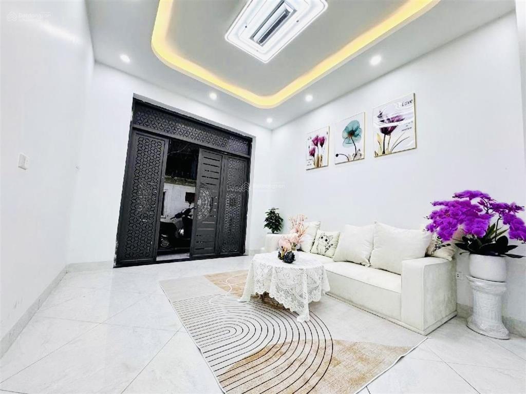 Nhà 3 tầng ô tô tránh đường số 2 đặng văn bi chỉ 8,x tỷ