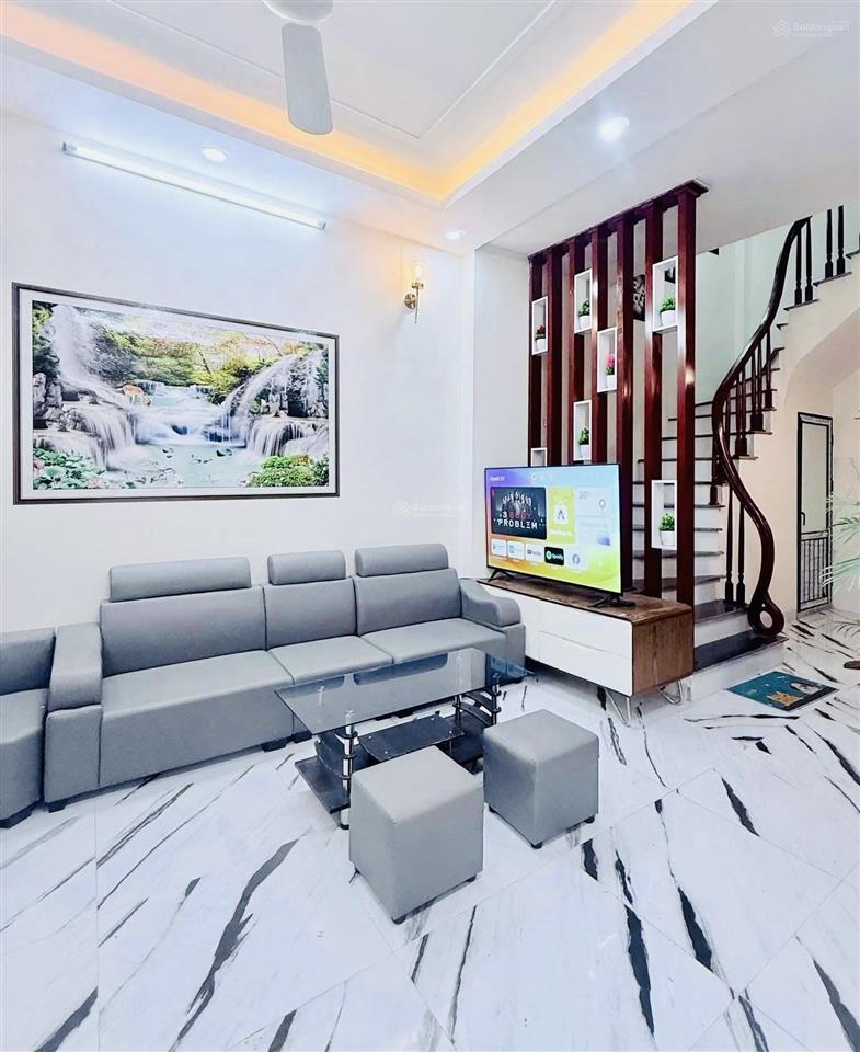 Nhà đẹp lung linh 3 tầng ô tô tránh ngay đặng văn bi chỉ 8.5 tỷ
