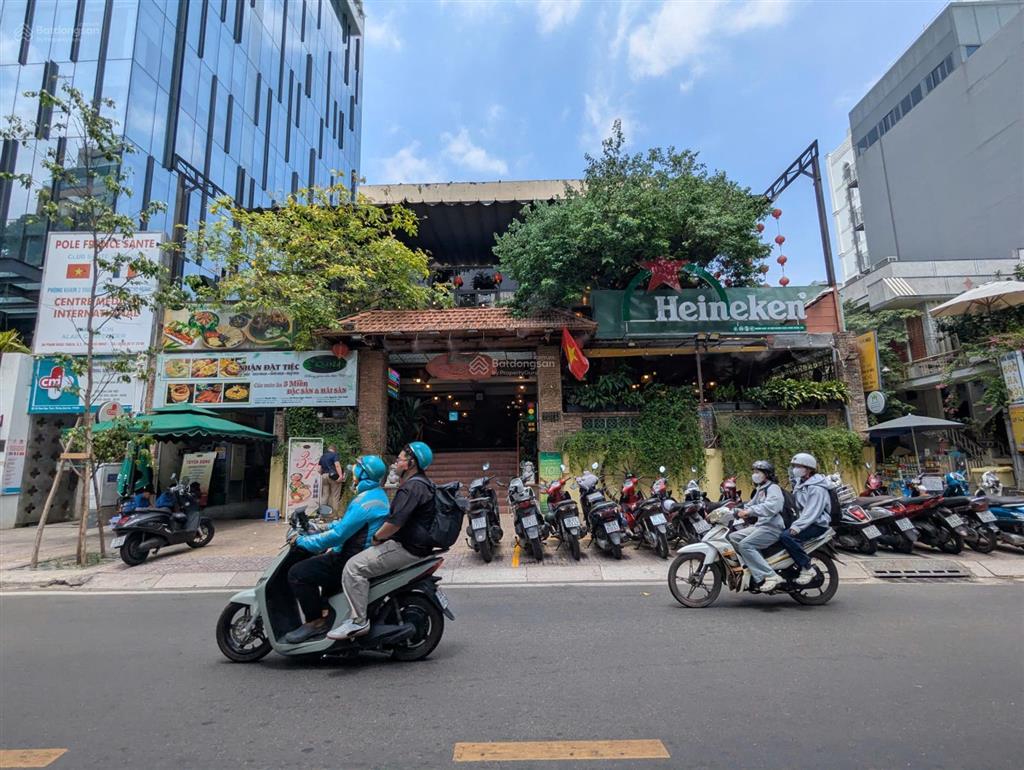 8002 đất vàng  mặt tiền phạm ngọc thạch xây cao tầng  giá bán chỉ 450 tỷ