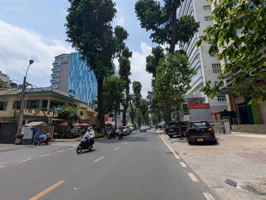 8002 đất vàng  mặt tiền phạm ngọc thạch xây cao tầng  giá bán chỉ 450 tỷ