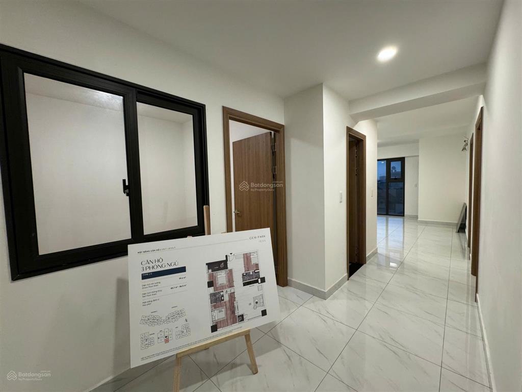 Bán căn hộ cao cấp 3pn 85m2, căn góc, nội thất, giá chỉ 2,x tỷ
