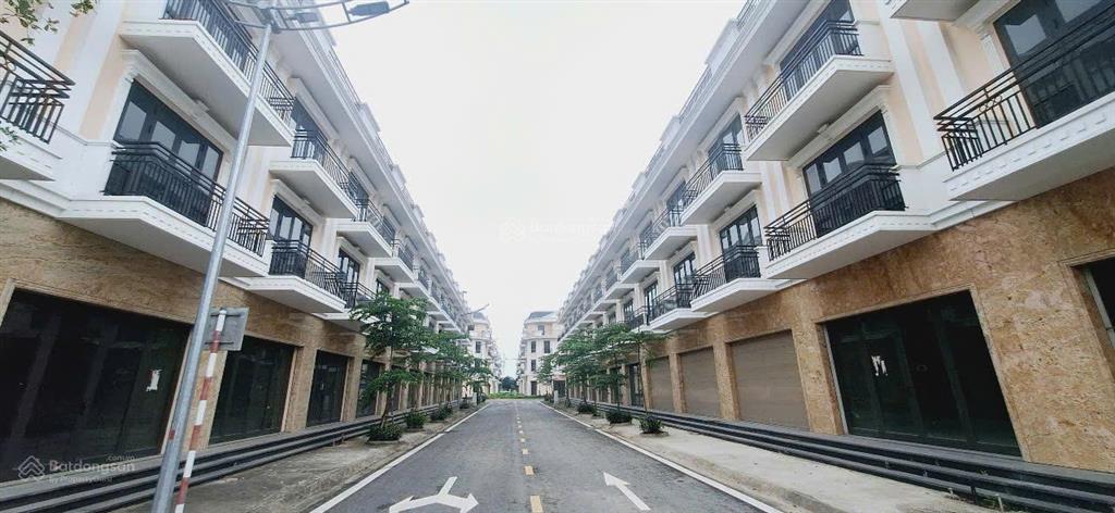 Nhà lk,sh 75m  4 tầng  7 phòng khép kín cho thuê 33tr/tháng  nhỉnh 6 tỷ/căn