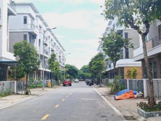 Nhà em bán liền kề, sh  sổ đỏ có sẵn  giá chỉ 70 triệu/m  cả đất + xây nhà  4 tầng  100m