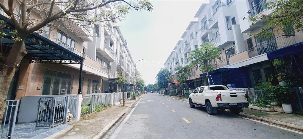 Liền kề, sh  75m  4 tầng  sổ đỏ  chỉ 5,5 tỷ/căn  làm việc chính chủ
