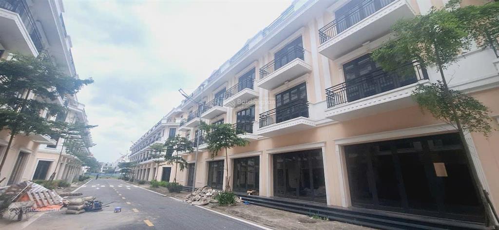 Nhà liền kề trung tâm vip nhất kcn vsip  diện tích 75m2  nhỉnh 5 tỷ/căn  sổ đỏ