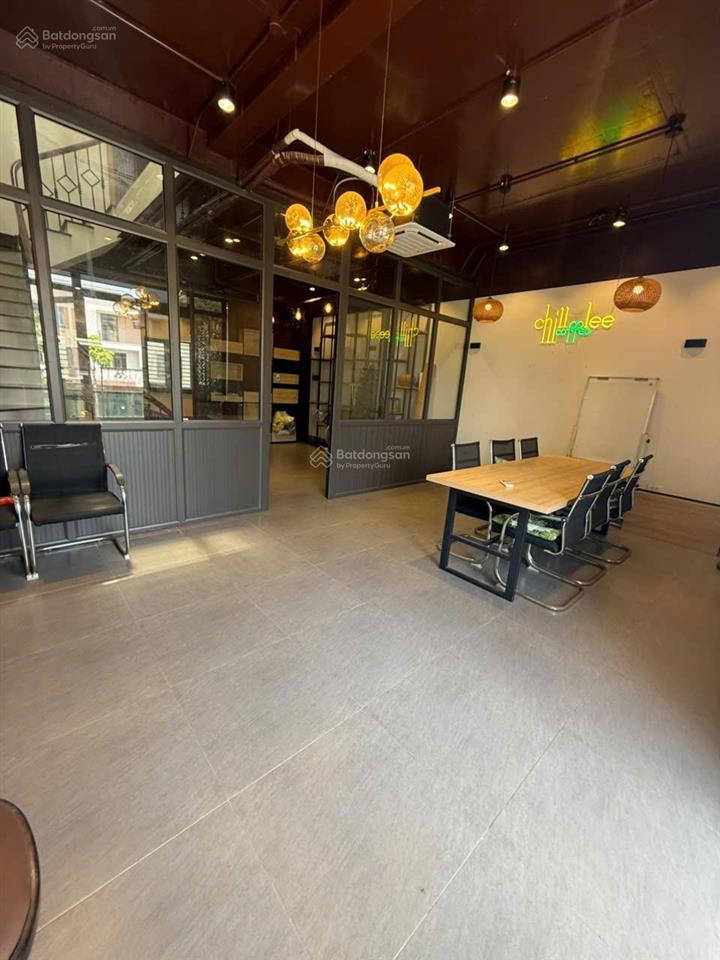 Nhà shophouse 120m full nội thất  gia đình ở, cho thuê kinh doanh cafe, văn phòng  sổ đỏ