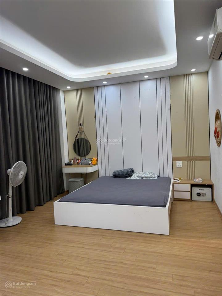 Nhà shophouse 120m full nội thất  gia đình ở, cho thuê kinh doanh cafe, văn phòng  sổ đỏ