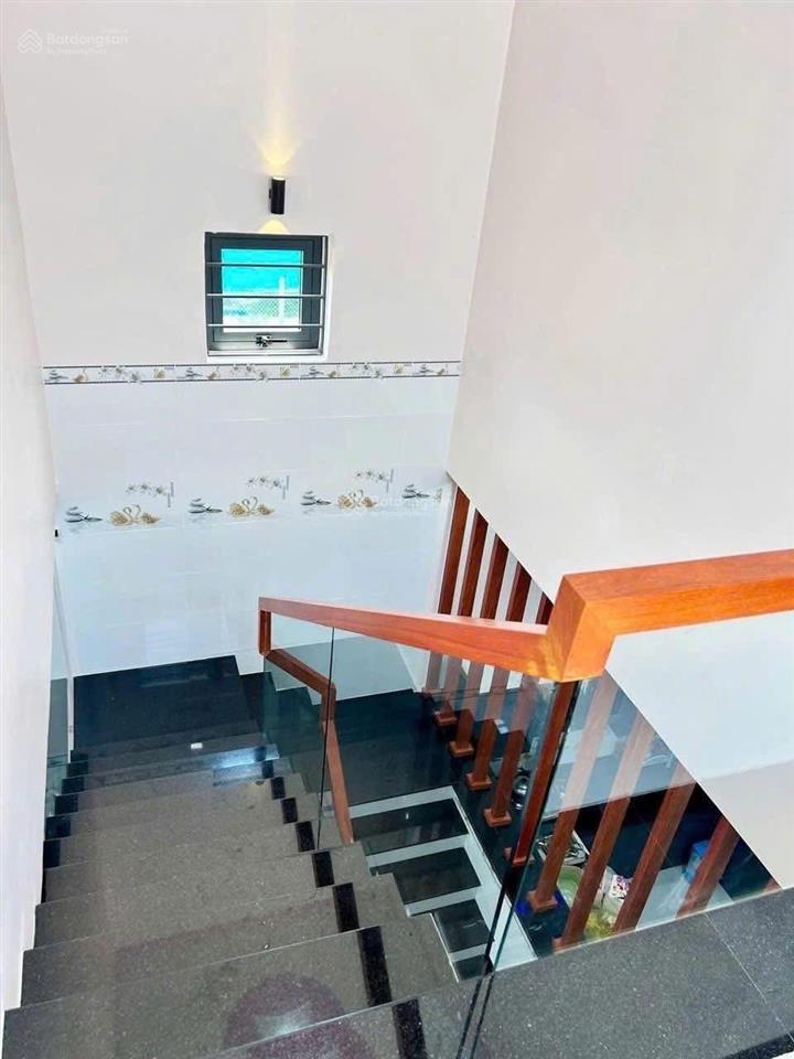 Bán nhà riêng tại trịnh như khuê, 3,25 tỷ, 90m2, 3pn, 3wc, mặt tiền 5m