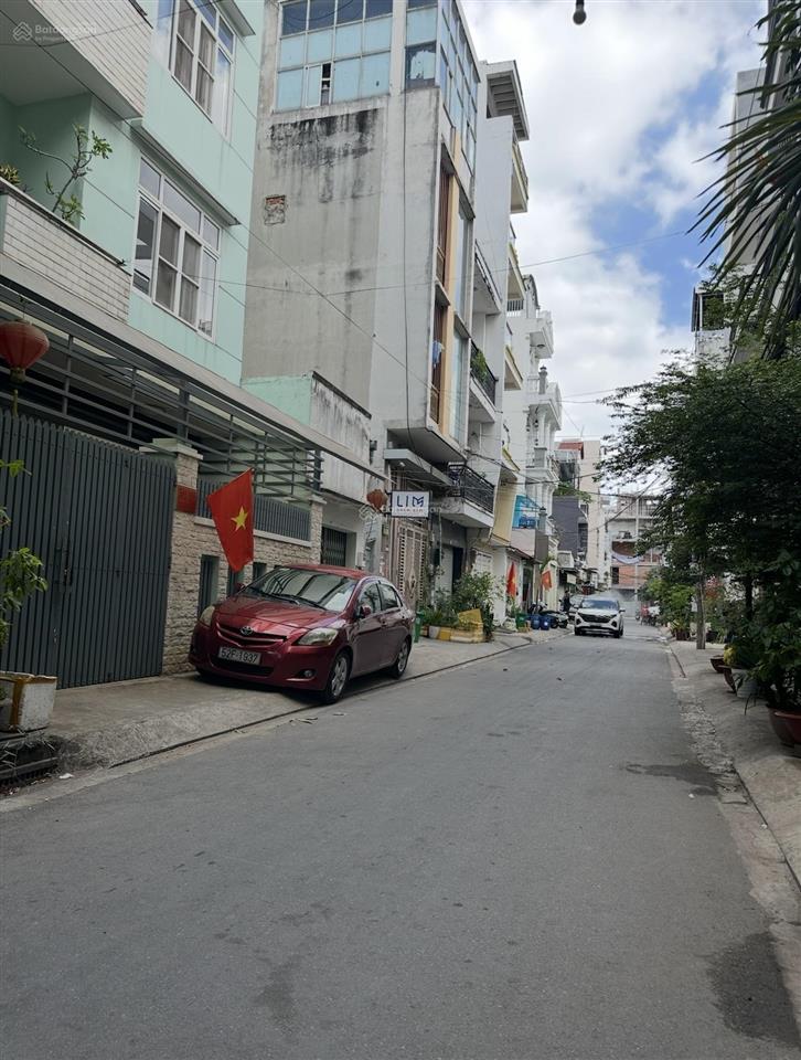 Đất lớn q7 ngang 7m hiếm hẻm xe tải dt 110m2chỉ 7tỷ9