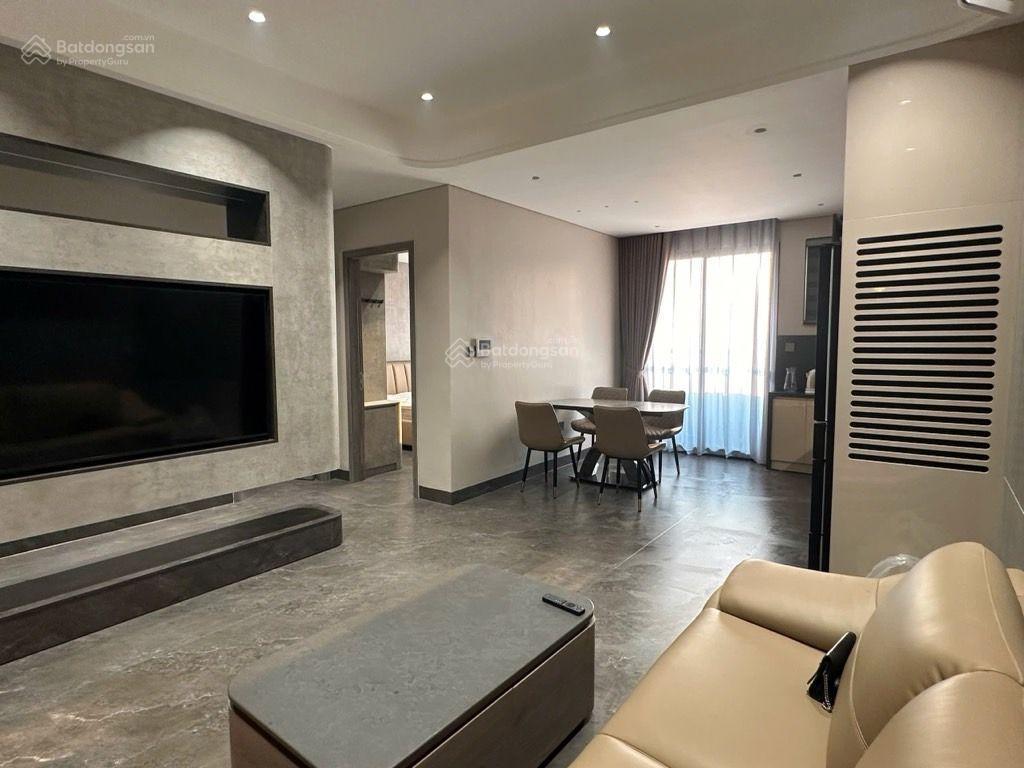 Bán căn hộ tòa thăng long yên hòa, 33 mạc thái tổ, 100m2, 6 tỷ, 3 pn, 2 wc, sổ đỏ cc, full nội thất