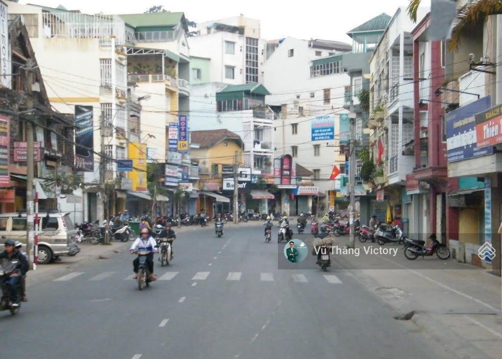 Bán nhà phố mặt tiền đường phan đình phùng phường 2 đà lạt vị trí trung tâm, sổ riêng, giá 6,6 tỷ