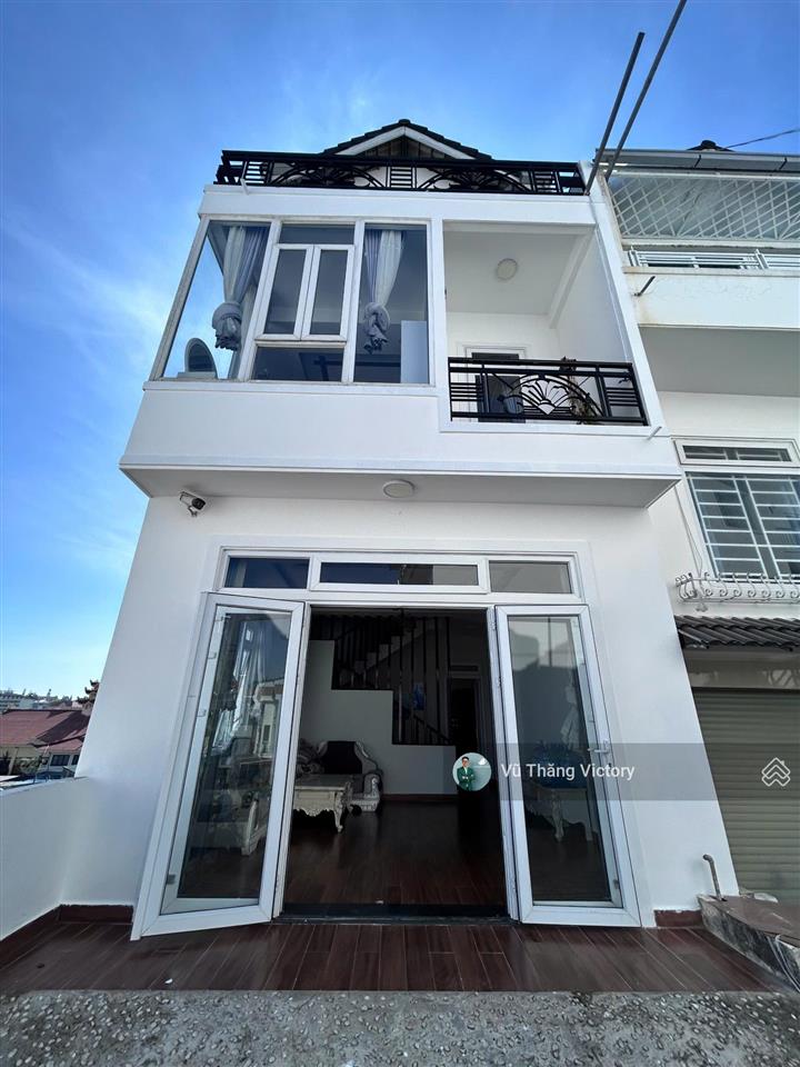 Bán nhà mặt tiền hẻm ôtô đà lạt, đường nguyễn trung trực, phường 4, giá 6 tỷ
