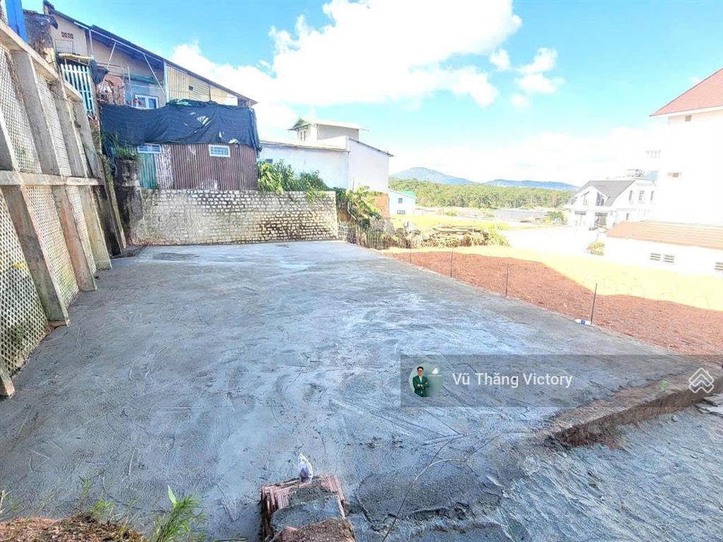 Bán 271m2 đất hẻm xe hơi đường hùng vương, đà lạt giá 6,7 tỷ