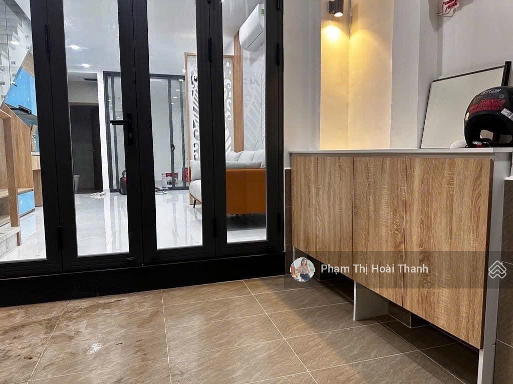 (12tr) cho thuê nhà 2 tầng hẻm xe tải đường nam hoà, gần ga metro, full nội thất, 3pn