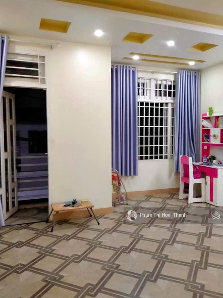 (14tr)cho thuê nhà 3 tầng hẻm xe hơi đình phong phú, 100m2, xe hơi vào nhà