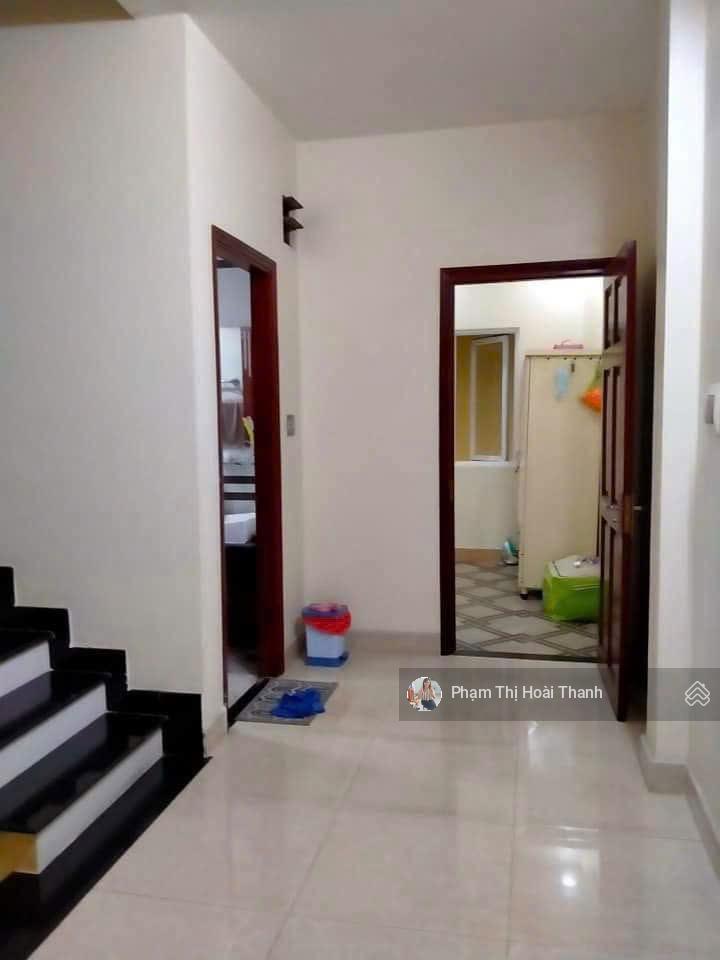 (14tr)cho thuê nhà 3 tầng hẻm xe hơi đình phong phú, 100m2, xe hơi vào nhà