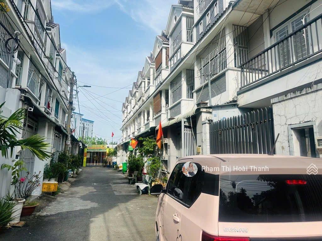 Bán nhà 3 tầng ngay hiệp phú  lê văn việt  hẻm xe hơi  chỉ hơn 5 đồng