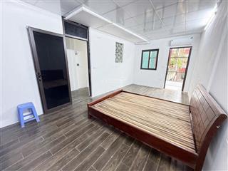 Nhà đẹp ở luôn  trung tâm ba đình  3 bước mặt phố đội cấn