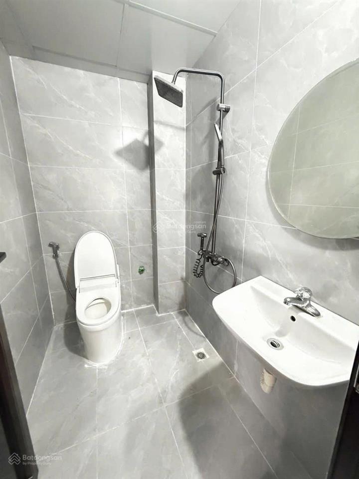 Nhà đẹp ở luôn  trung tâm ba đình  3 bước mặt phố đội cấn