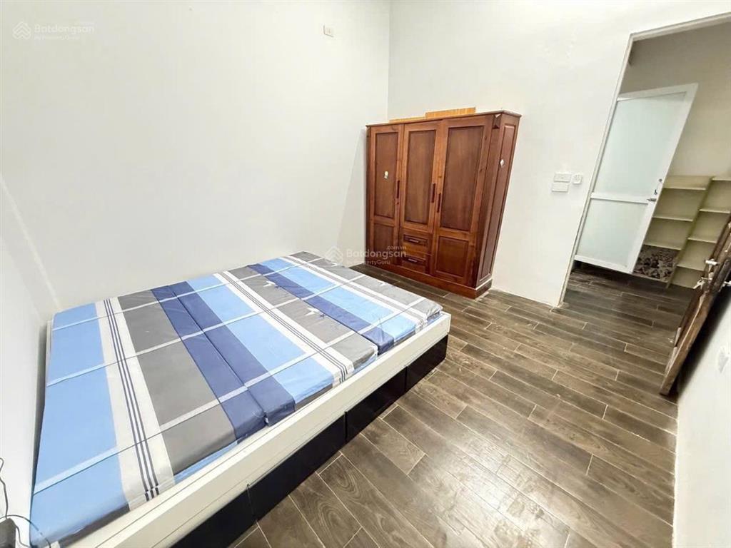 Nhà đẹp ở luôn  trung tâm ba đình  3 bước mặt phố đội cấn