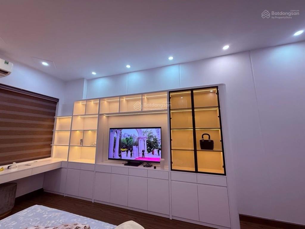 Mặt phố lý thường kiệt, hà đông dt 38m2, 5 tầng, vỉa hè, kinh doanh, ô tô tránh, dân xây, hơn 12 tỷ