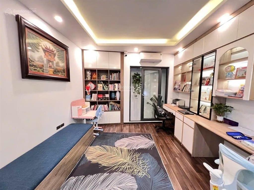 Bán gấp! mỗ lao, dt 35m2, 4 tầng, ô tô tránh, gần hồ, dân xây, kinh doanh, gần phố, nhỉnh 9 tỷ