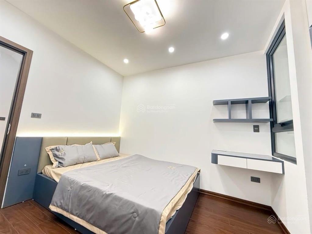 Bán gấp! tân triều, thanh trì, dt 41m2*5 tầng, nội thất xịn, ngõ ô tô, sát ô tô tránh, quanh 8 tỷ