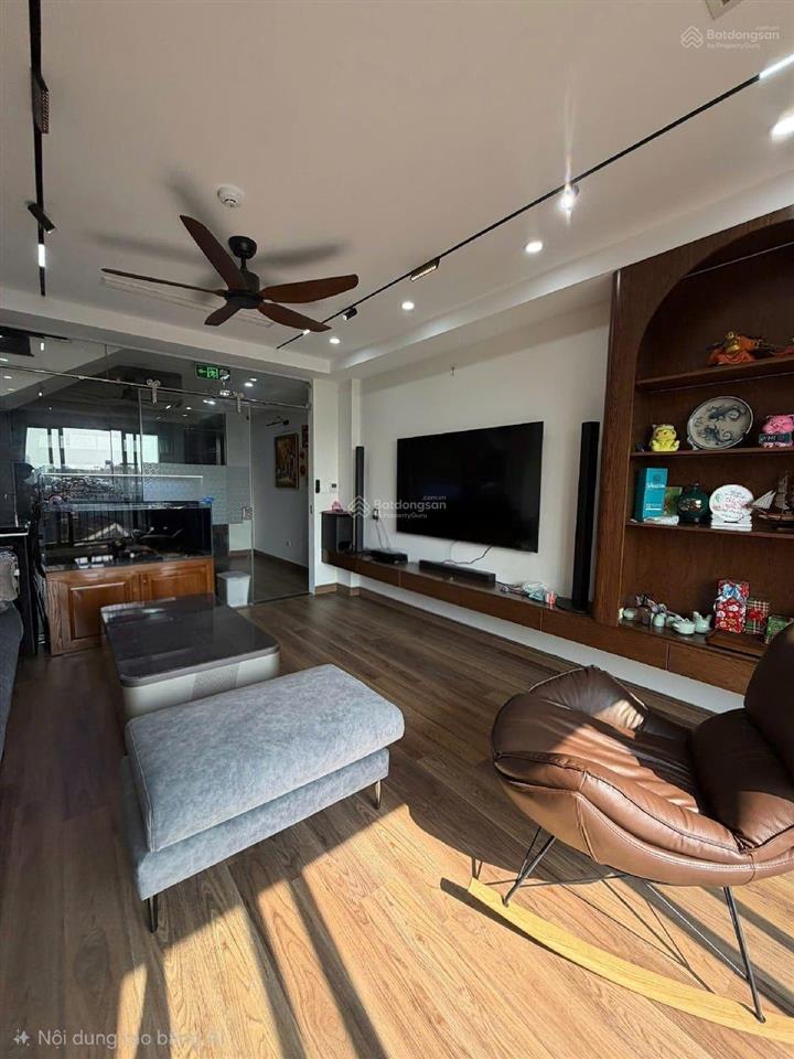 Bán gấp! triều khúc, tân triều dt 40m2, 5 tầng, nội thất xịn, ô tô, sát ô tô tránh, quanh 8 tỷ