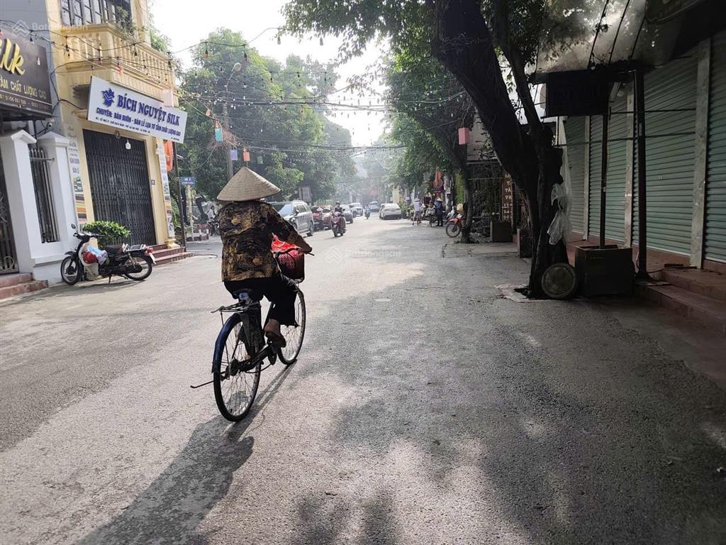 Bán gấp! vạn phúc  phố lụa, dt 98m2*4 tầng, mt 7m, lô góc, ô tô tránh, dân xây, kd, quanh 15 tỷ